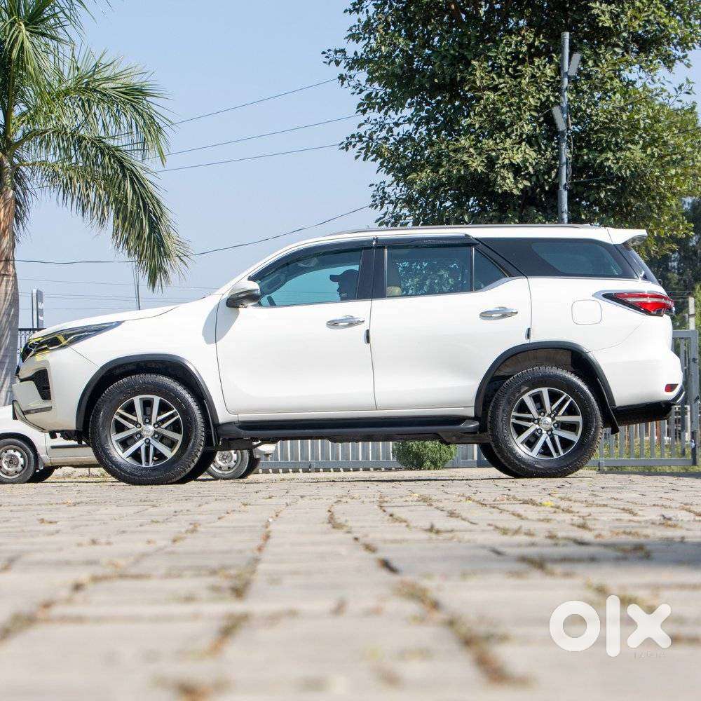 Toyota Fortuner 4x2 At 2.8 Diesel, 2021, Diesel