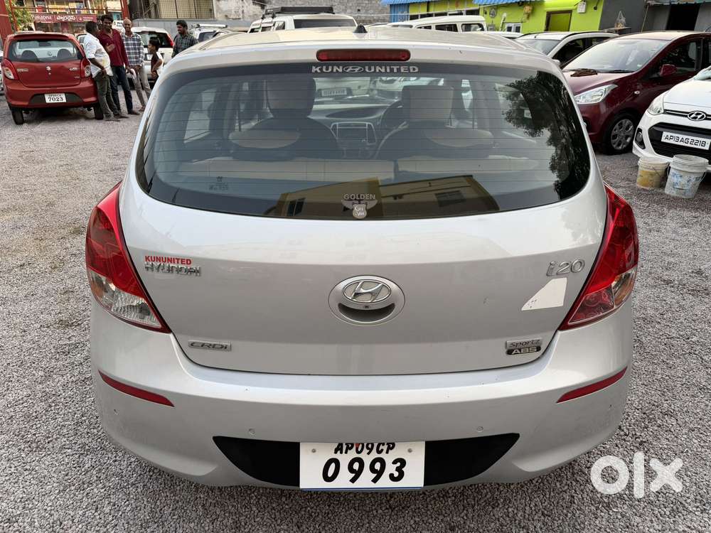 Hyundai I20 Sportz 1.4 Crdi 6 Speed Bs-iv, 2012, Diesel
