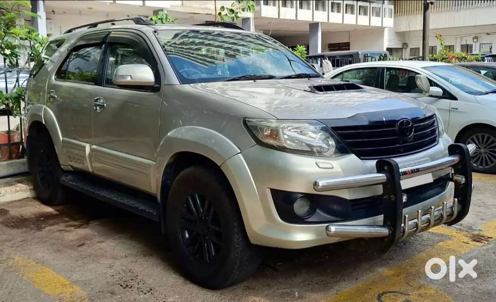 Toyota Fortuner 3.0 4x4 Manual, 2012, Diesel