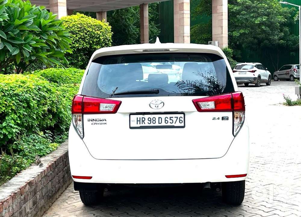 Toyota Innova Crysta 2022 Diesel 80000 Km Driven