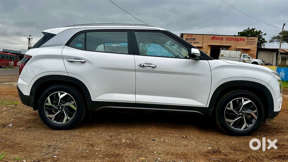 Hyundai Creta 2023 Diesel Under Warrenty,45500 Km Driven,showroom Cond