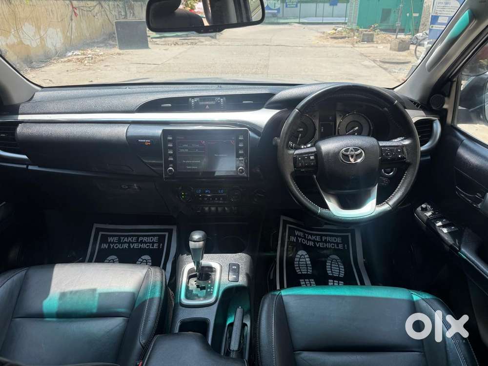 Toyota Hilux 2.8 High 4x4 Mt, 2023, Diesel