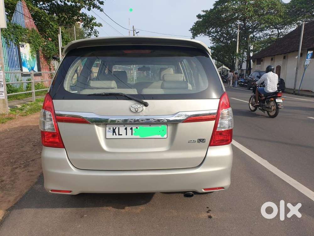Toyota Innova 2013 Diesel Well Maintained
