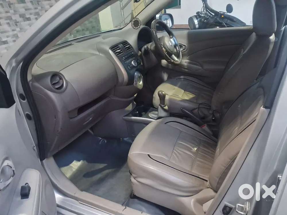 Nissan Sunny 2011 Car