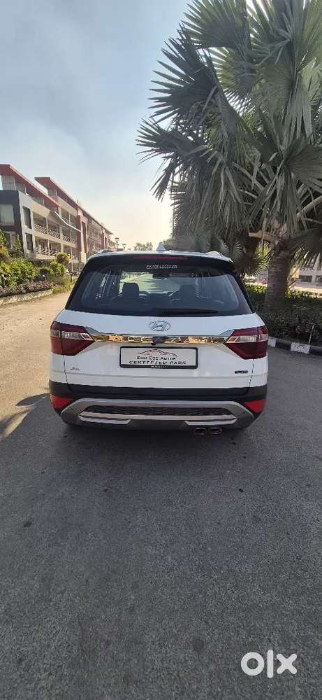 Hyundai Alcazar Signature Optional 2022 Petrol Well Maintained