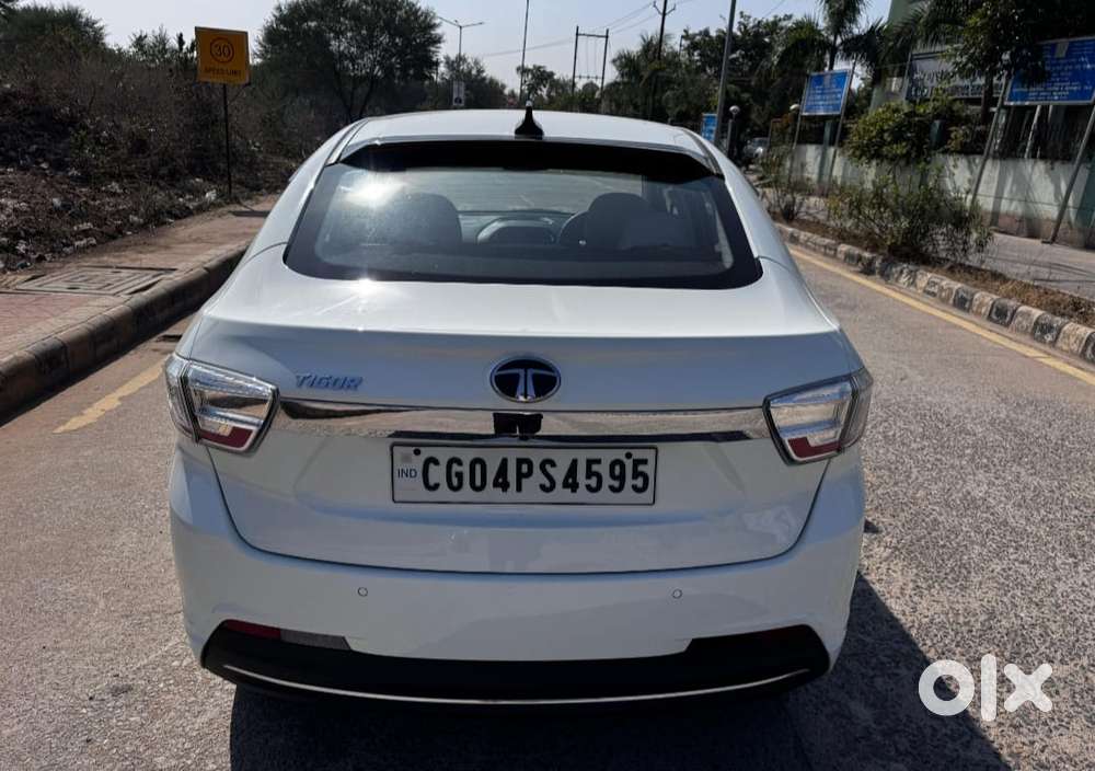 Tata Tigor Xza Plus Leatherette Pack, 2025, Petrol