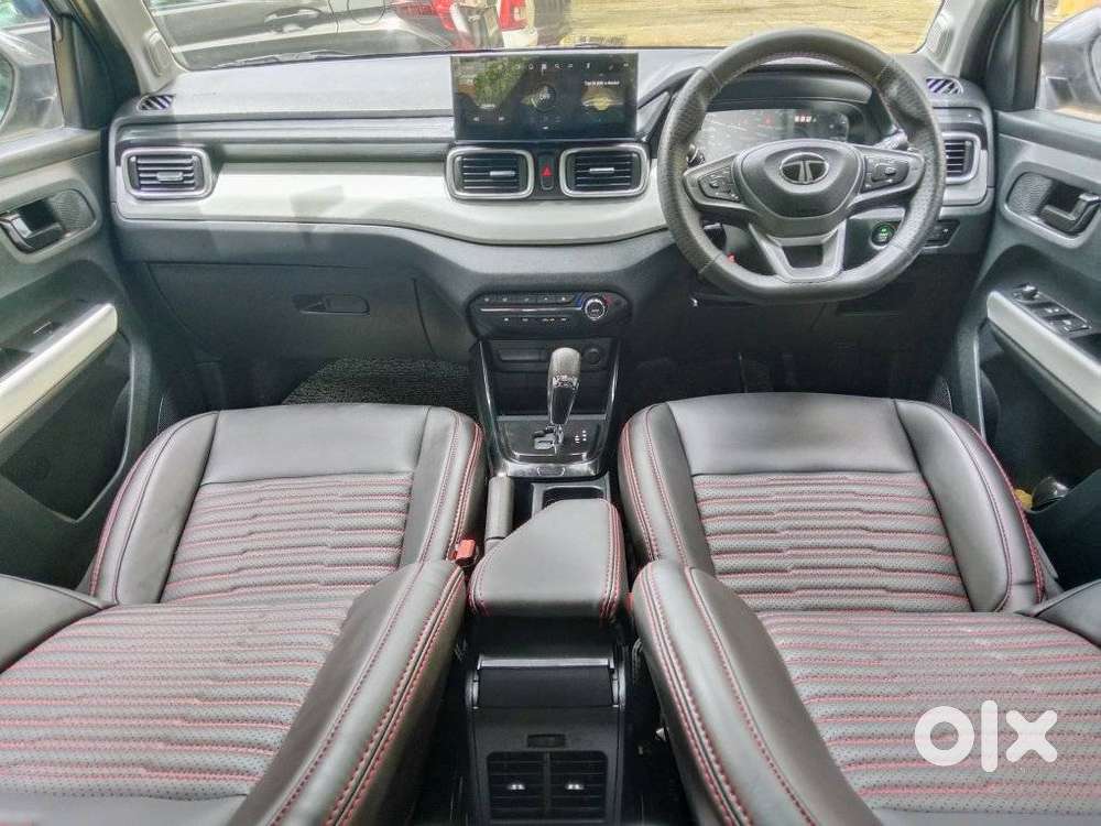 Tata Punch Accomplished Amt Sunroof, 2025, Petrol