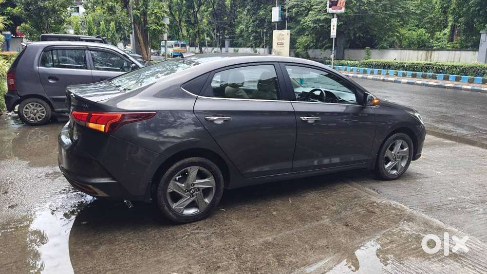 Hyundai Verna 1.5 Sx Ivt, 2022, Petrol