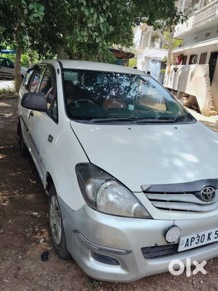Toyota Innova 2.5 G1 2010