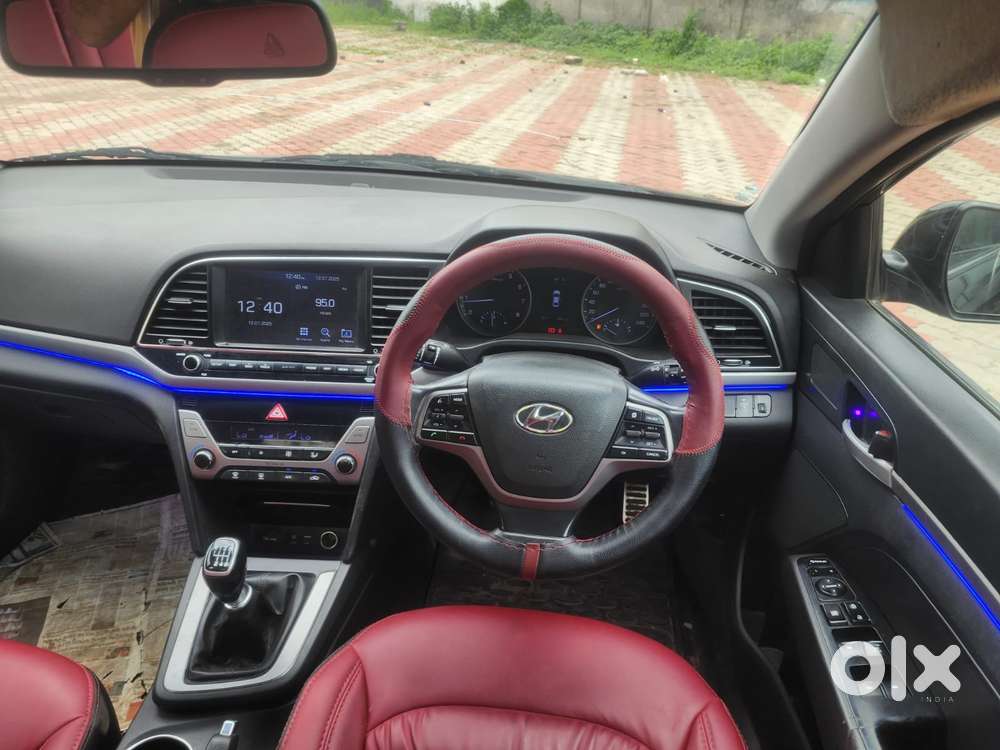 Hyundai Elantra 2.0 Sx Option, 2017, Petrol