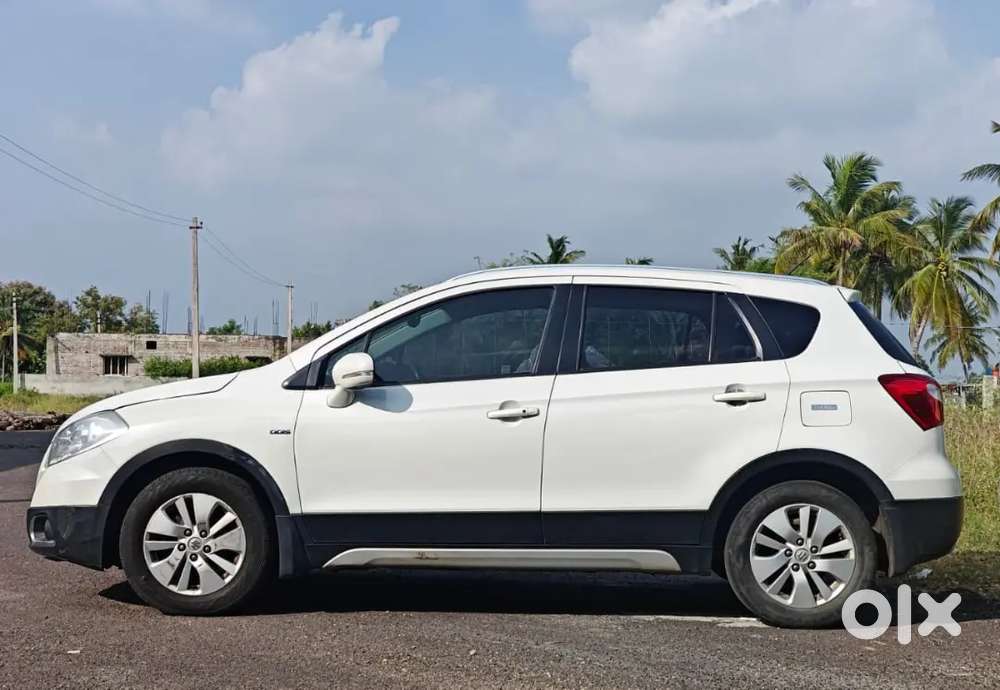 Maruti Suzuki S-cross 2016 Diesel Well Maintained
