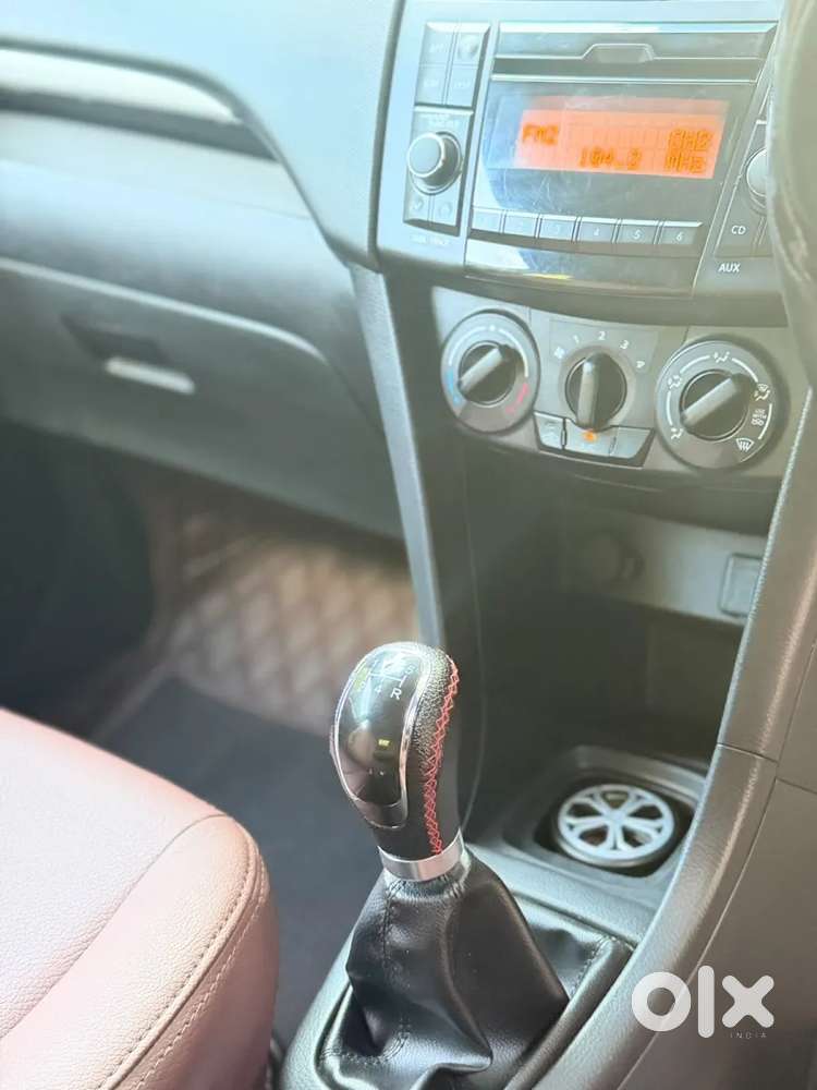Maruti Suzuki Swift Vxi, 2017, Petrol