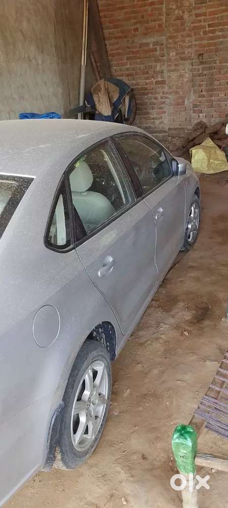 Volkswagen Vento 2013 Petrol 240000 Km Driven
