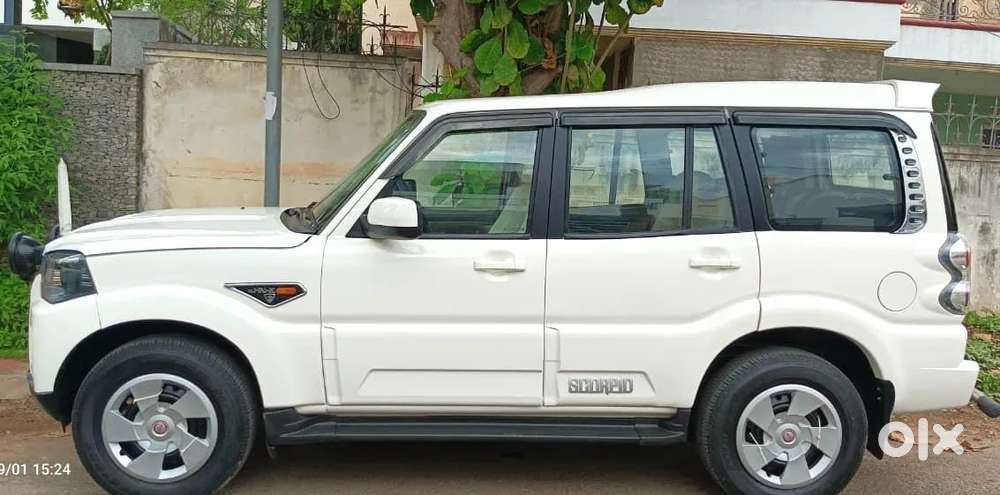 Mahindra Scorpio, 2015, Diesel