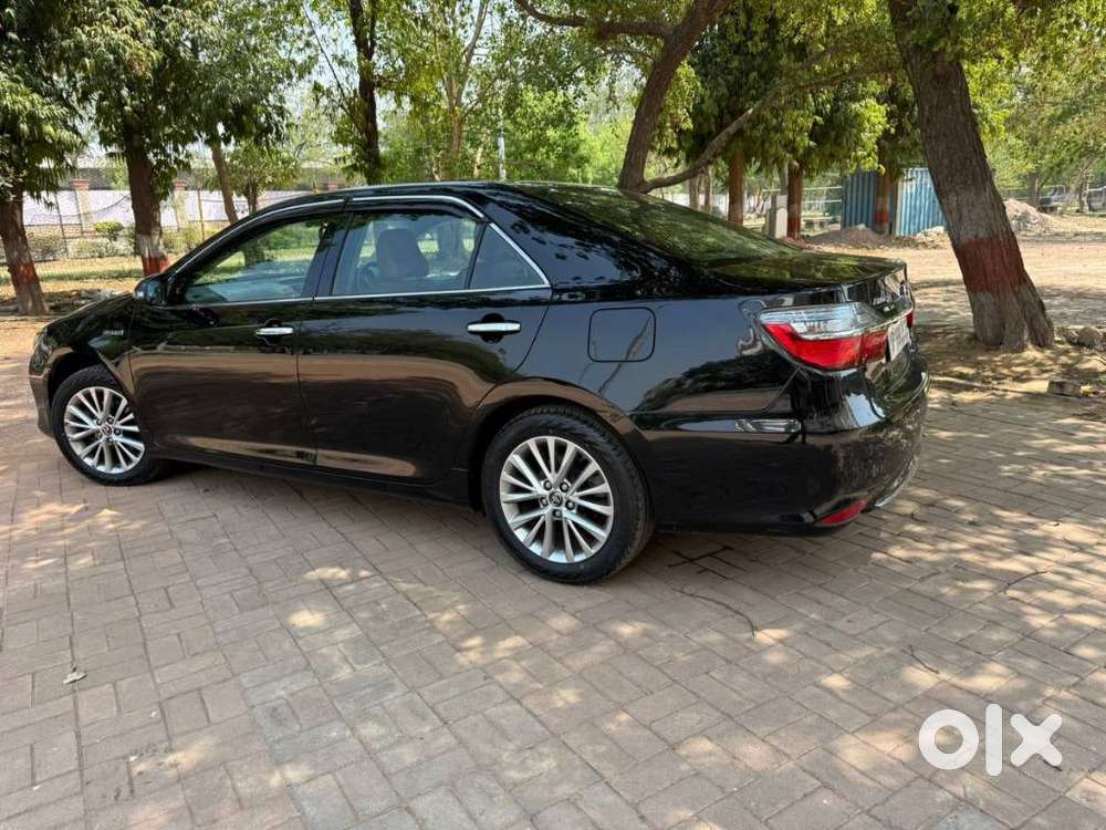 Toyota Camry 2.5 Hybrid, 2018, Petrol