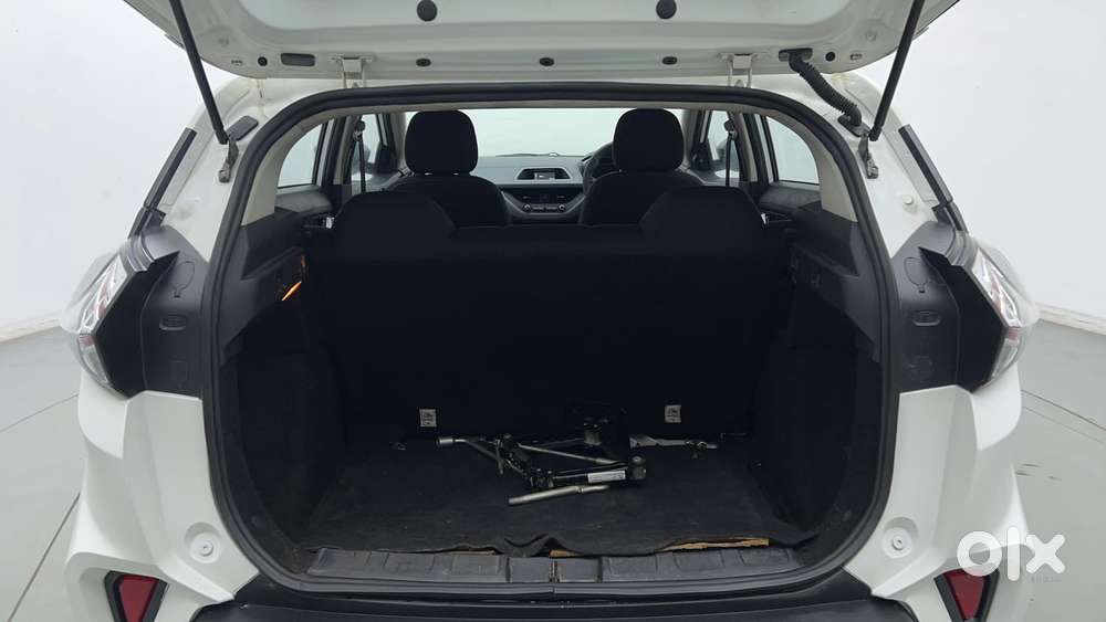 Tata Nexon 1.5 Revotorq Xm (s), 2022, Diesel