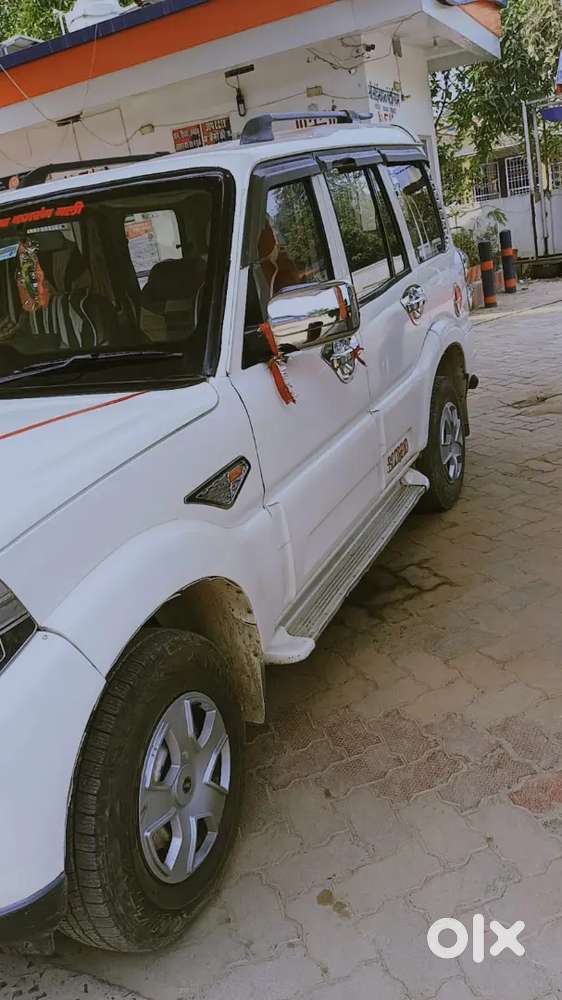 Mahindra Scorpio Classic 2015 Diesel 150000 Km Driven