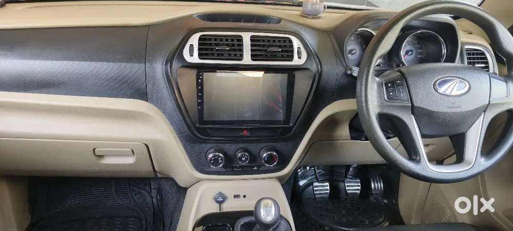 Mahindra Tuv 300 2017