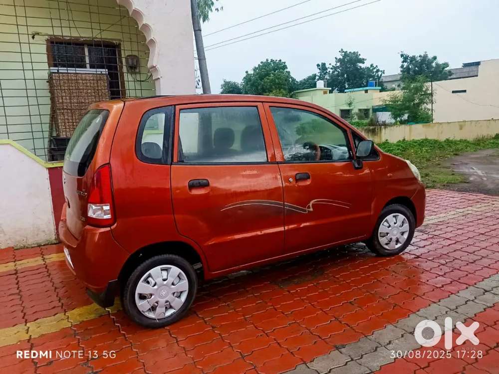 Maruti Suzuki Zen Estilo 2010