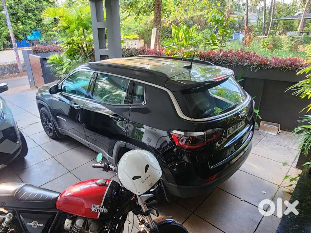 Jeep Compass Limited 2.0 Diesal Black Color  Sale Well Maintained