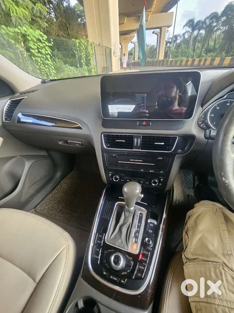 Audi Q5 Premium 2011passing Till 2031