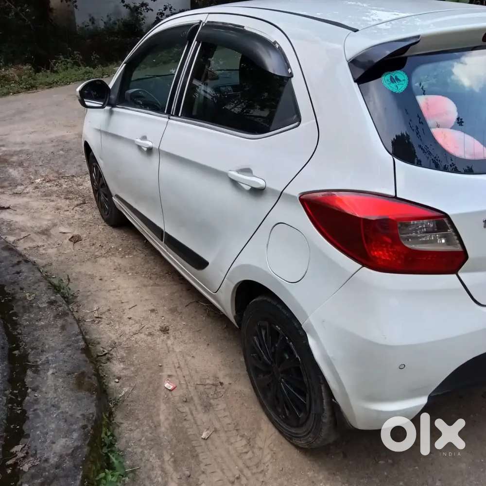 Tata Tiago Revotron Xz 2017 Car And Full Maintained Car