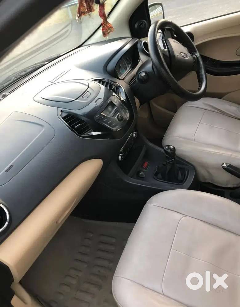 Ford Aspire Blu 2017