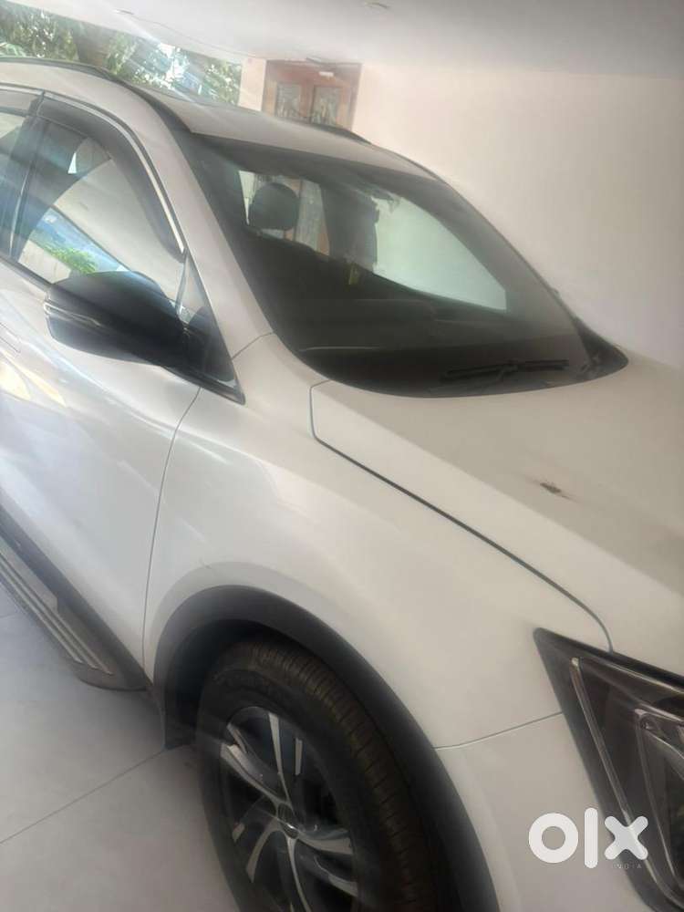 Mahindra Car Petrol 2022