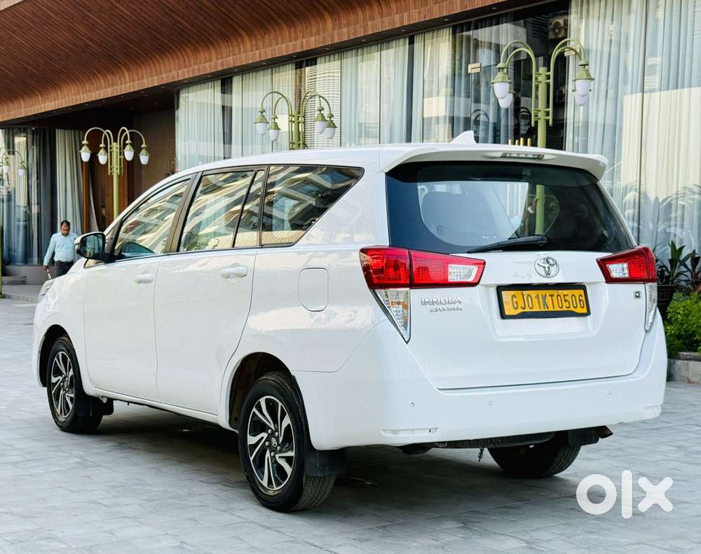Toyota Innova Crysta 2.4 G Mt 7 Str, 2022, Diesel