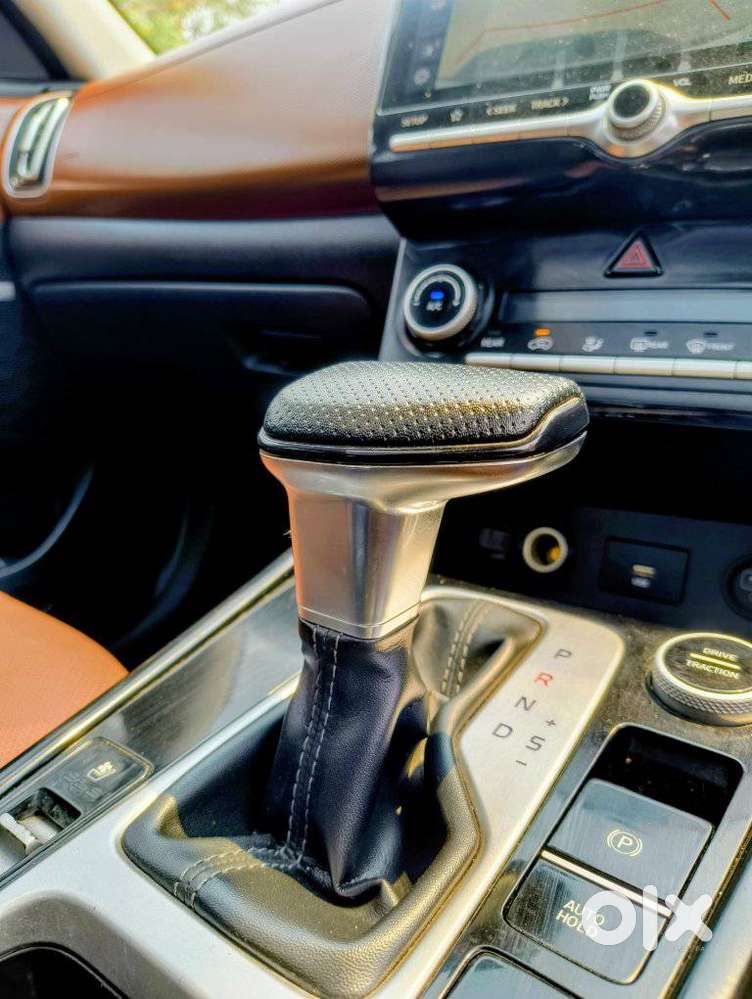 Hyundai Alcazar 2.0 Signature (o) Petrol At 7 Str, 2021, Petrol