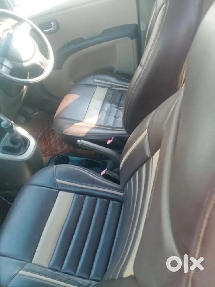 Hyundai I10 2011 Petrol 70000 Km Driven