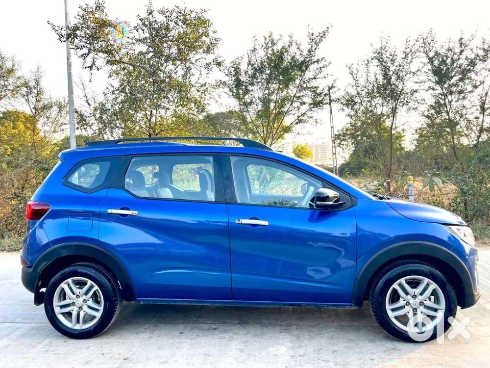 Renault Triber Rxz, 2022, Petrol