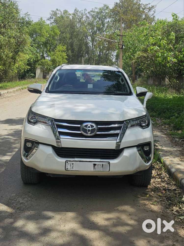 Toyota Fortuner 4x2 At 2.8 Diesel, 2018, Diesel