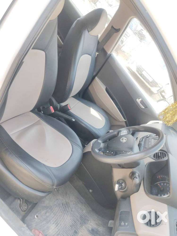 Hyundai Grand I10 Sportz 1.2 Kappa Vtvt, 2016, Petrol