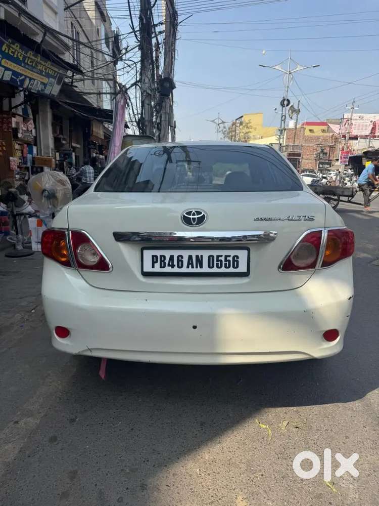 Toyota Corolla Altis 2010