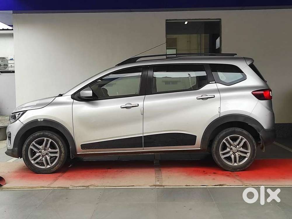 Renault Triber Rxz Easy-r Amt, 2021, Petrol