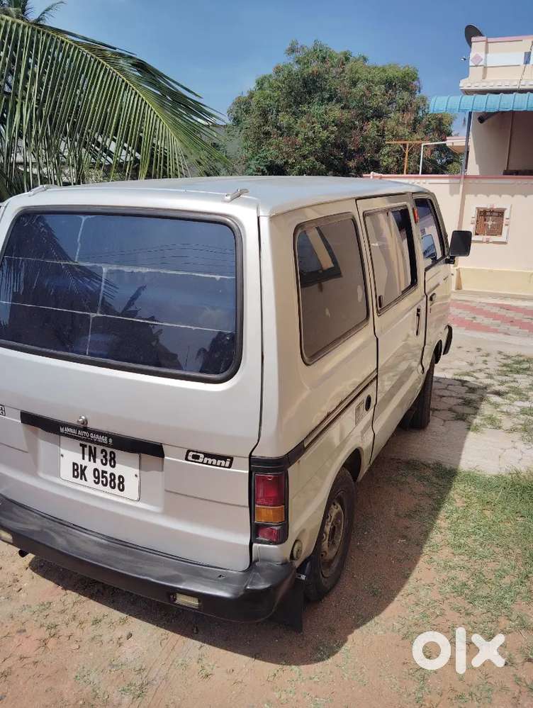 Maruti Suzuki Omni 2011
