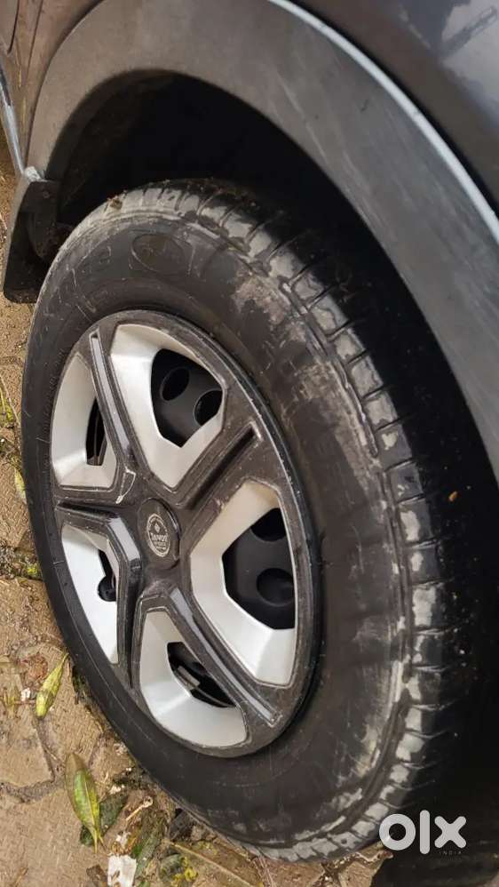 Tatanexon 2019 Xt Petrol Cng Pass 72000 Driven