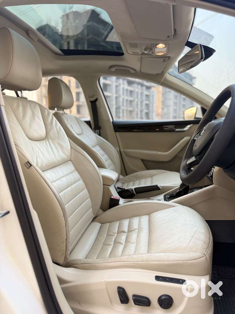 Skoda Octavia 2013-2017 Style Plus 1.8 Tsi At, 2015, Petrol