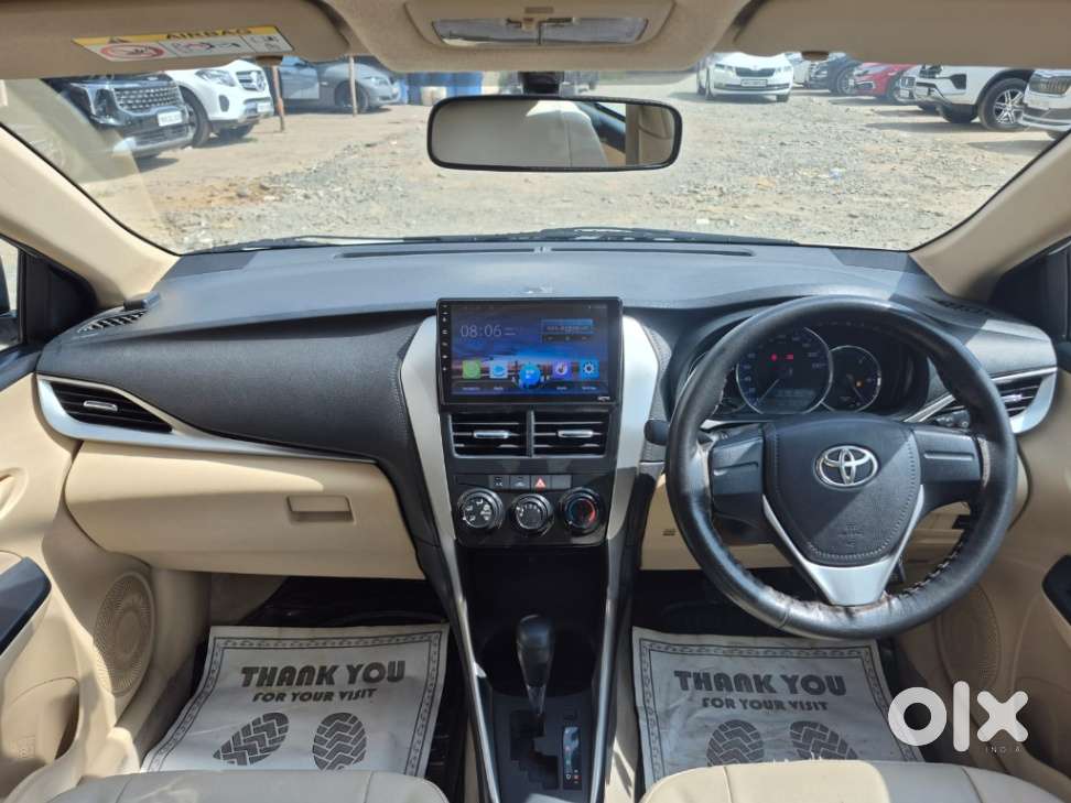 Toyota Yaris J Cvt, 2021, Petrol