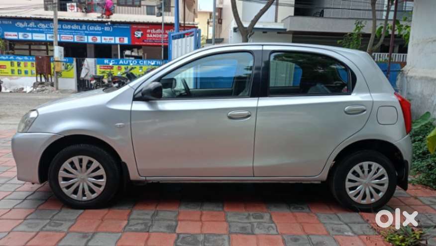 Toyota Etios Liva G, 2012, Petrol