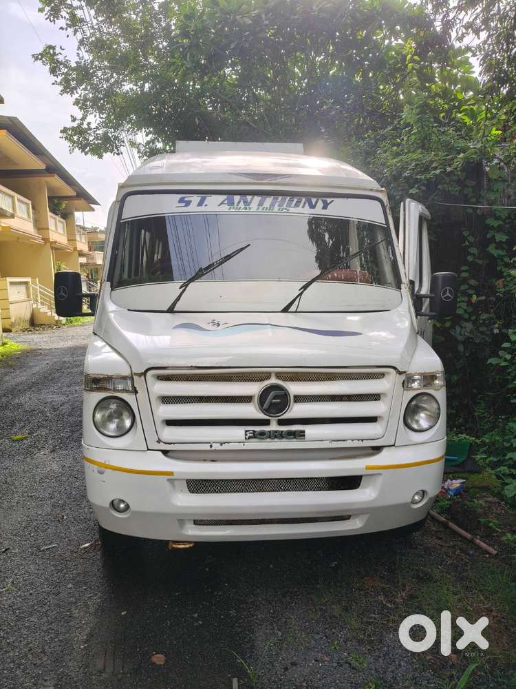 Tempo traveller for Sale in Varca.