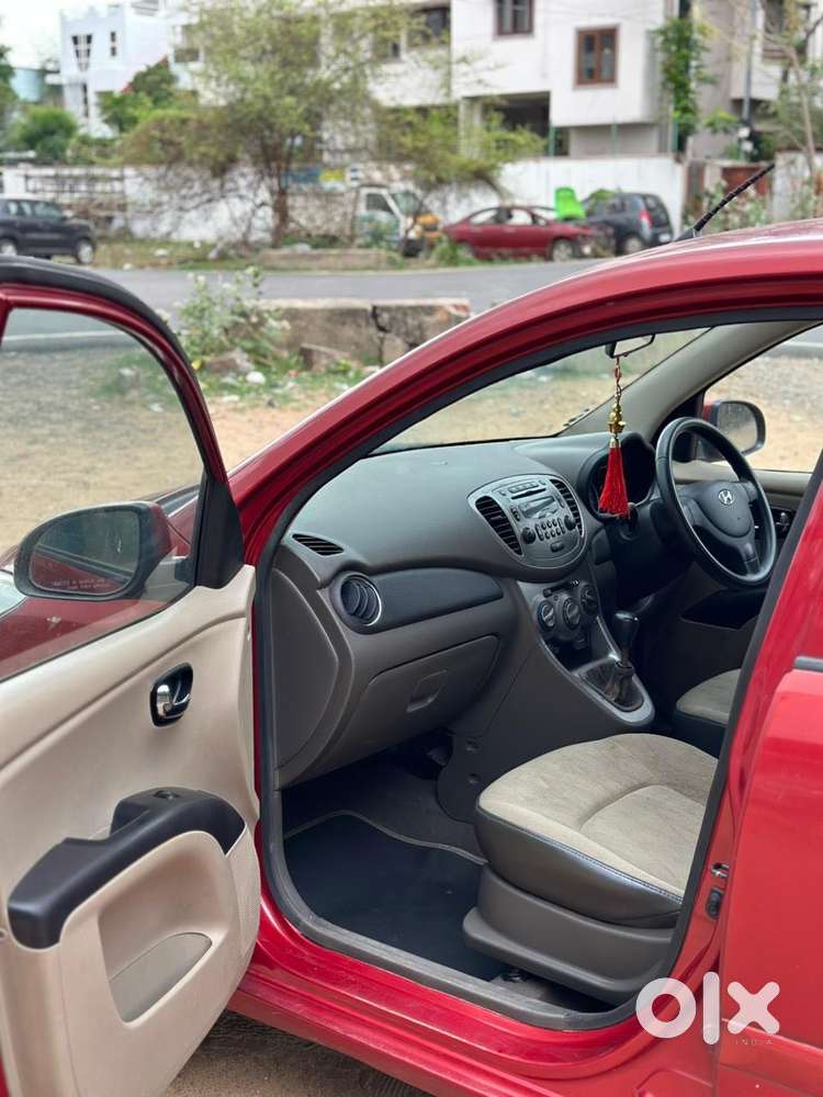 Hyundai I10 Sportz, 2012, Petrol