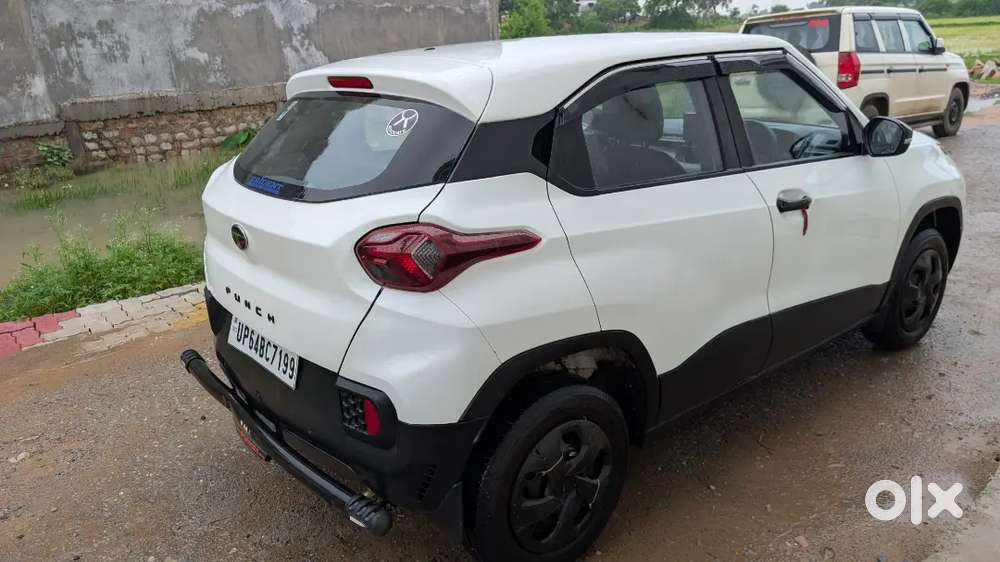 Tata Punch 1.2 Pure Petrol 2025