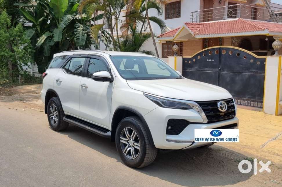 Toyota Fortuner 4x2 At 2.8 Diesel, 2022, Diesel