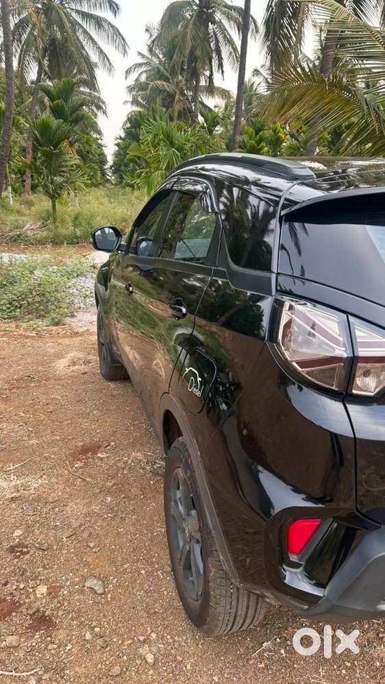 Tata Nexon Diesel Dark Edition
