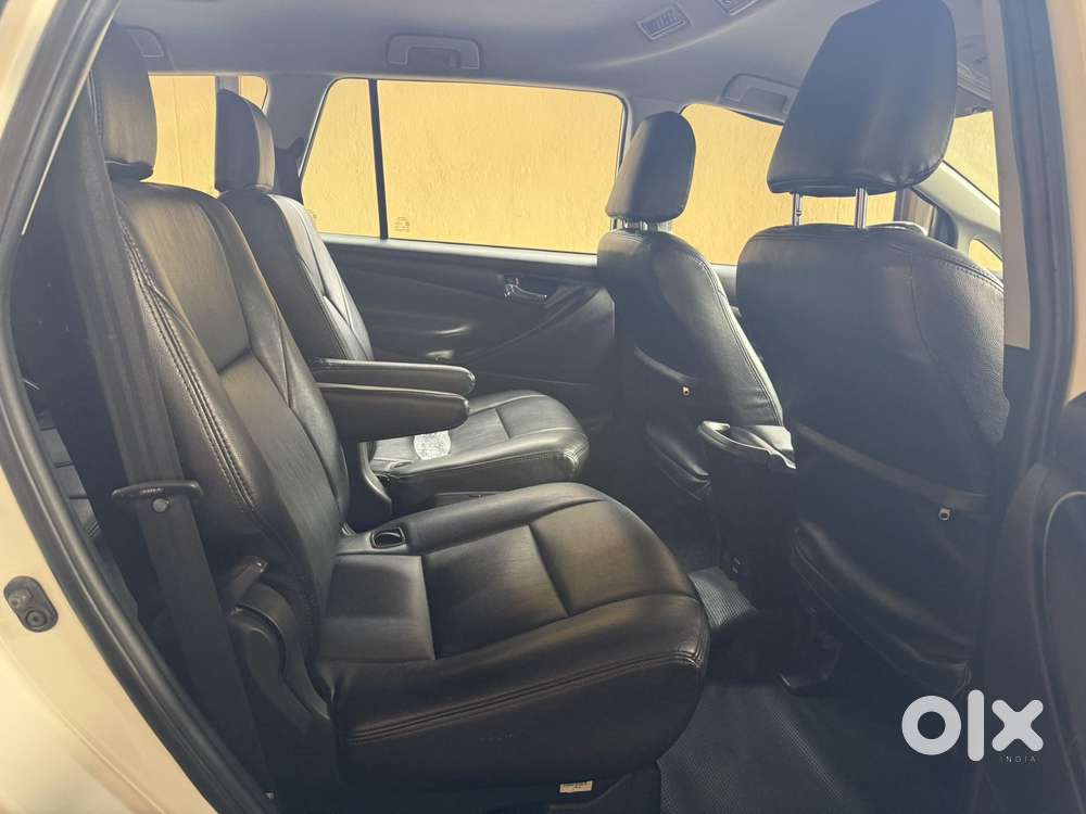 Toyota Innova Crysta 2.4 Gx Limited Edition At 7 Str, 2021, Diesel
