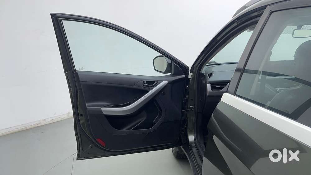 Tata Nexon 1.2 Revotron Xm, 2023, Petrol