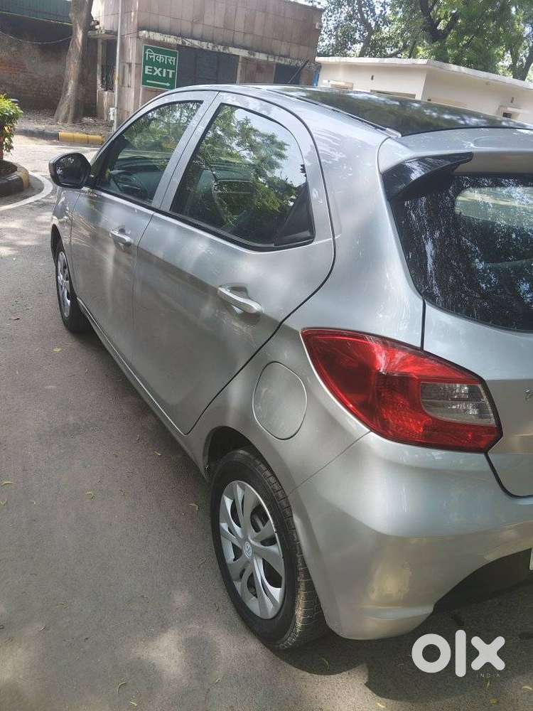 Tata Tiago 1.2 Revotron Xt (o), 2017, Petrol