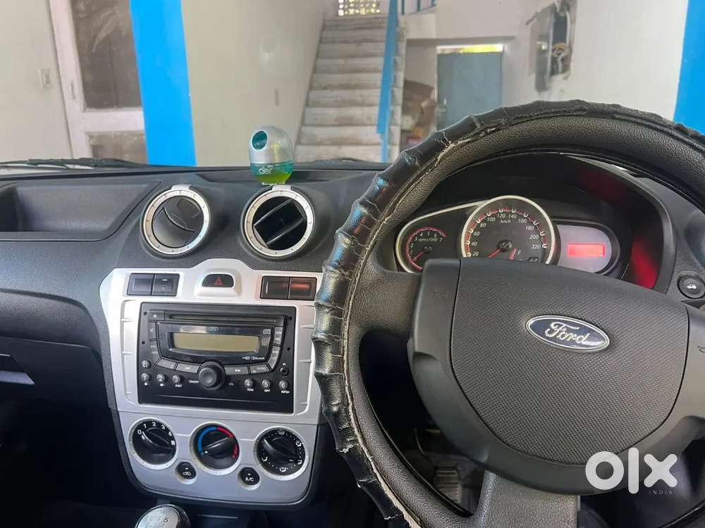 Ford Figo 1.2 Petrol 2011